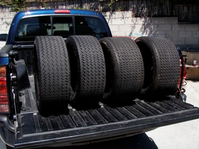 Kelly Charger Tires