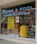 lomatec-office-entrance-small.jpg