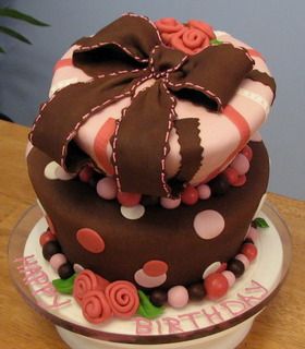 topsy turvy cake kaylee leah 1st birthday