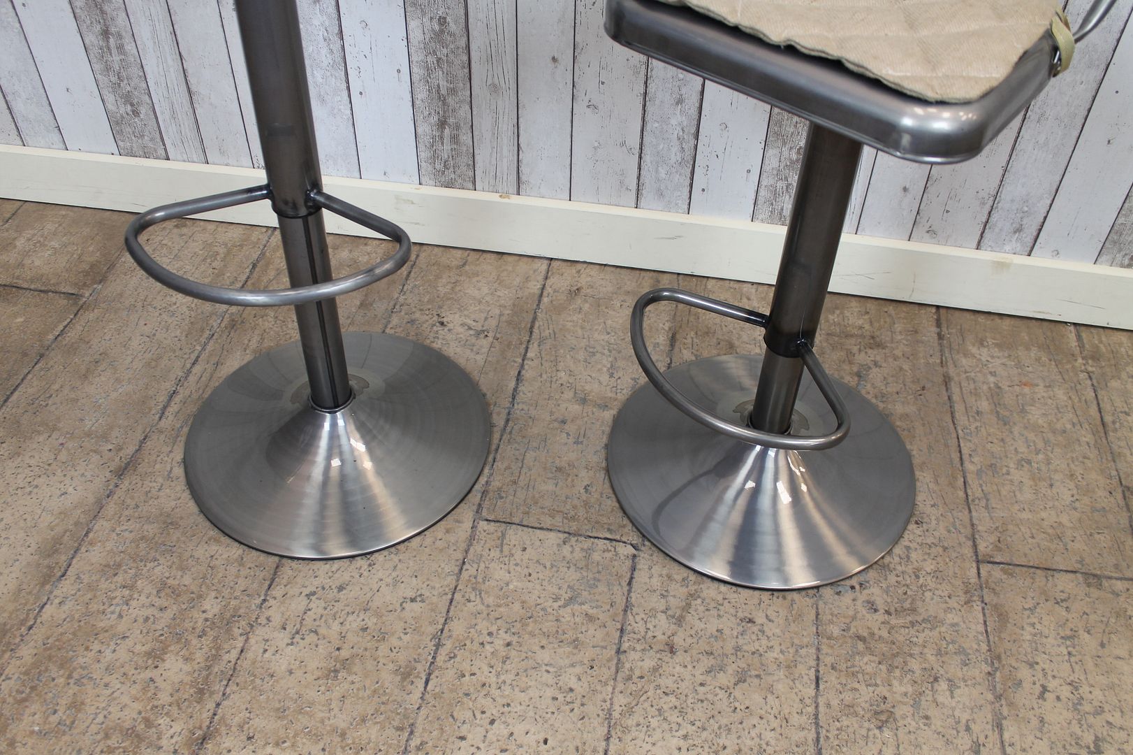 GUN METAL VINTAGE TOLIX STYLE HEIGHT ADJUSTABLE BAR STOOLS eBay