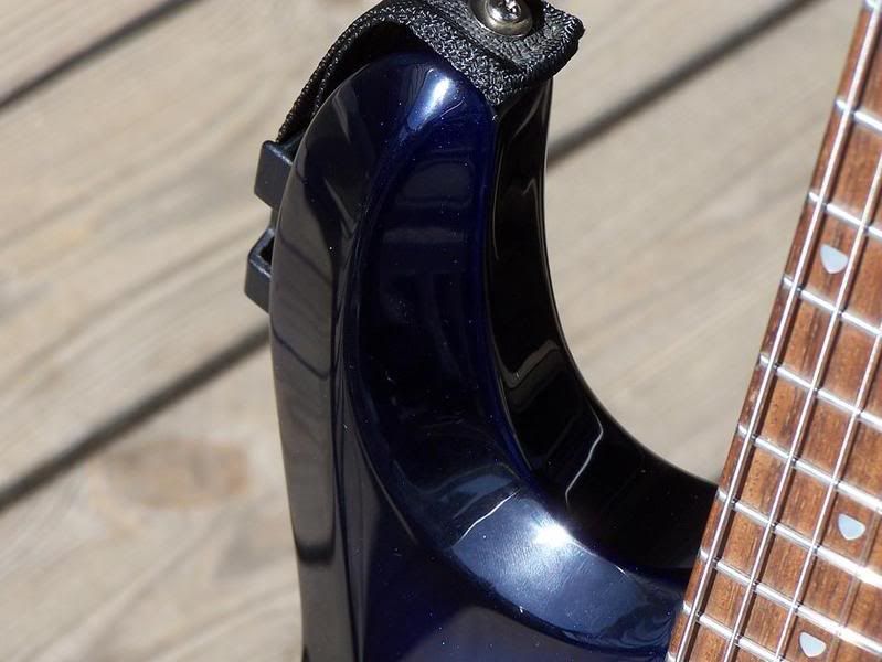 Petrucci_Blue_Dawn_Sparkle_27.jpg