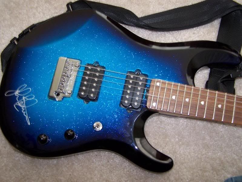 Petrucci_Blue_Dawn_Sparkle_8.jpg