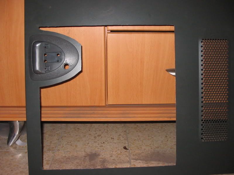cut009.jpg