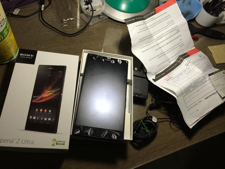 Thanh lý 4 em dép kẹp Z Ultra xách tay, kẹp nách, hàng fullbox, máy đẹp long lanh - 2