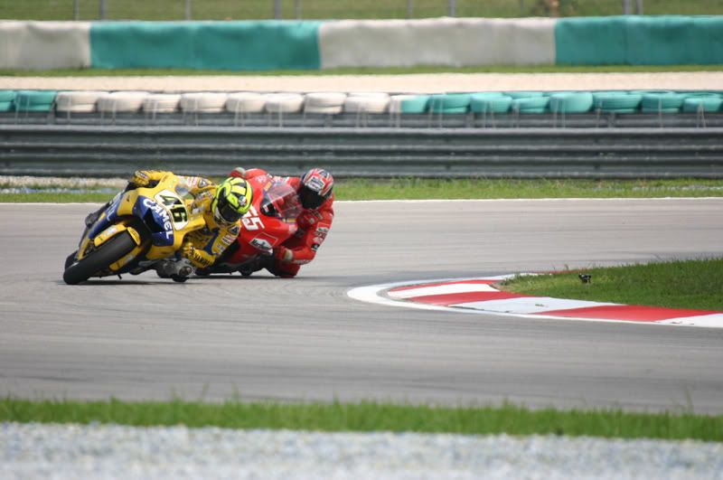 IMAGE(<a href="http://i122.photobucket.com/albums/o267/henmyr/capirossi2sepang2006.jpg" rel="nofollow">http://i122.photobucket.com/albums/o267/henmyr/capirossi2sepang2006.jpg</a>)