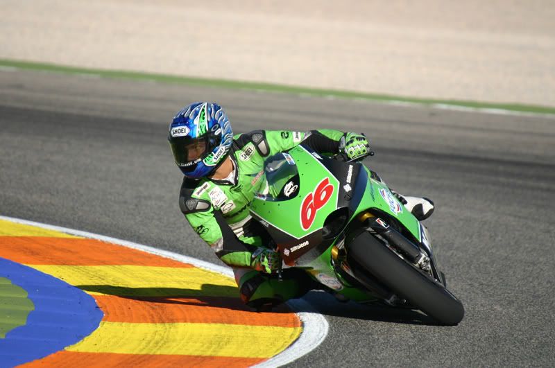 IMAGE(<a href="http://i122.photobucket.com/albums/o267/henmyr/hoffmanvalencia2004.jpg" rel="nofollow">http://i122.photobucket.com/albums/o267/henmyr/hoffmanvalencia2004.jpg</a>)