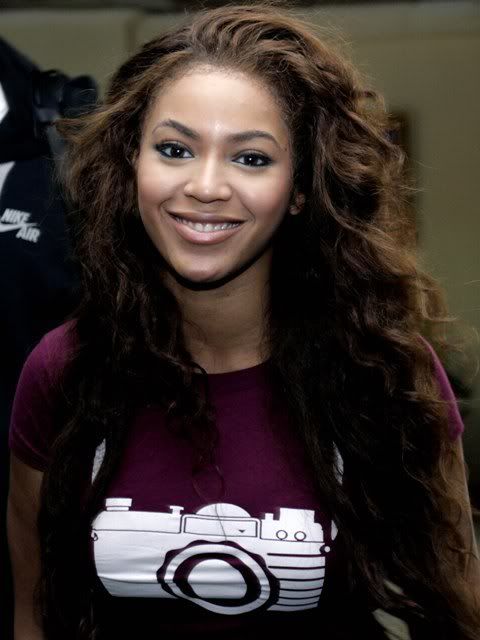 beyonce knowles without makeup. light Beyonce really is?