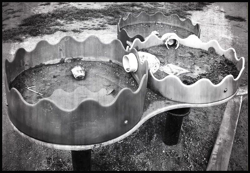 IMAGE: http://i122.photobucket.com/albums/o268/R-Ticle_One/GrimPlayground3framed.jpg