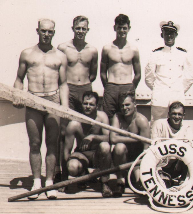 SHIRTLESS MUSCULAR Athlete NAVY SAILORS Crew ROWING TEAM USS TENNESSEE