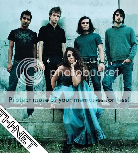 http://i122.photobucket.com/albums/o266/Reutenko/flyleaf20fv4.jpg